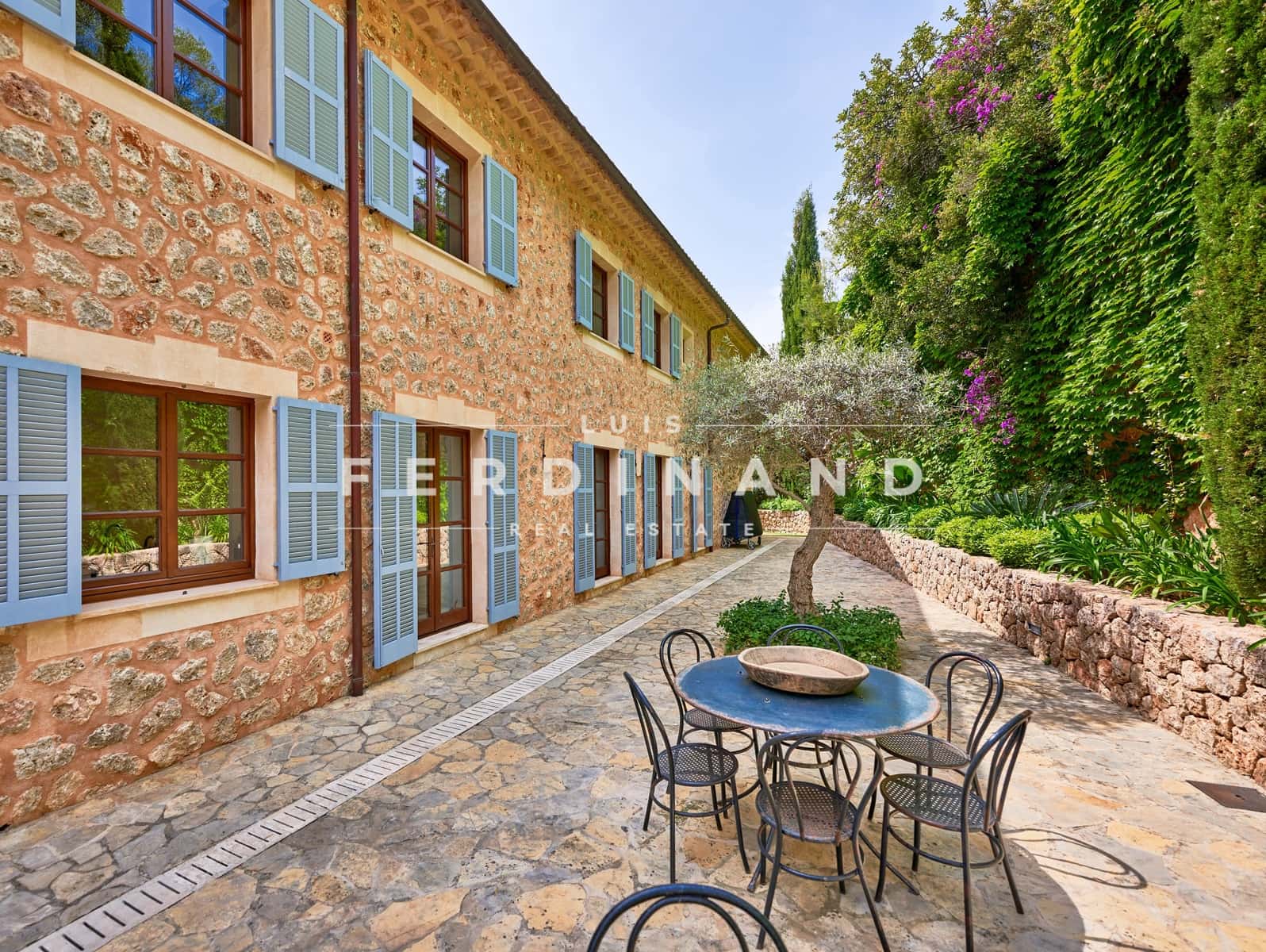 5 slaapkamer Finca/Landhuis te koop in Santa Maria del Cami met zwembad garage - € 6.500.000 (Ref: 9343490)