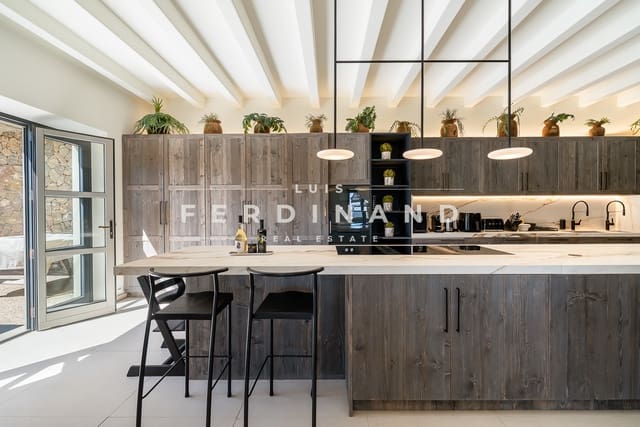 5 slaapkamer Finca/Landhuis te koop in Santa María del Camí met zwembad garage - € 11.500.000 (Ref: 9372071)