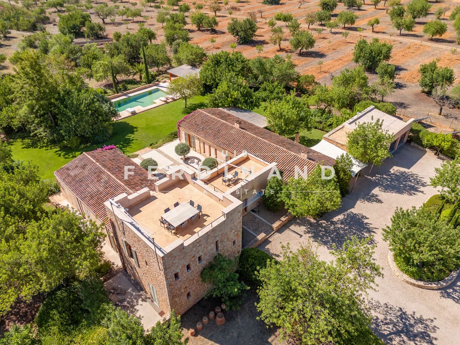 5 bedroom Finca/Country House for sale in Santa Maria del Cami with pool garage - € 6,600,000 (Ref: 9388170)