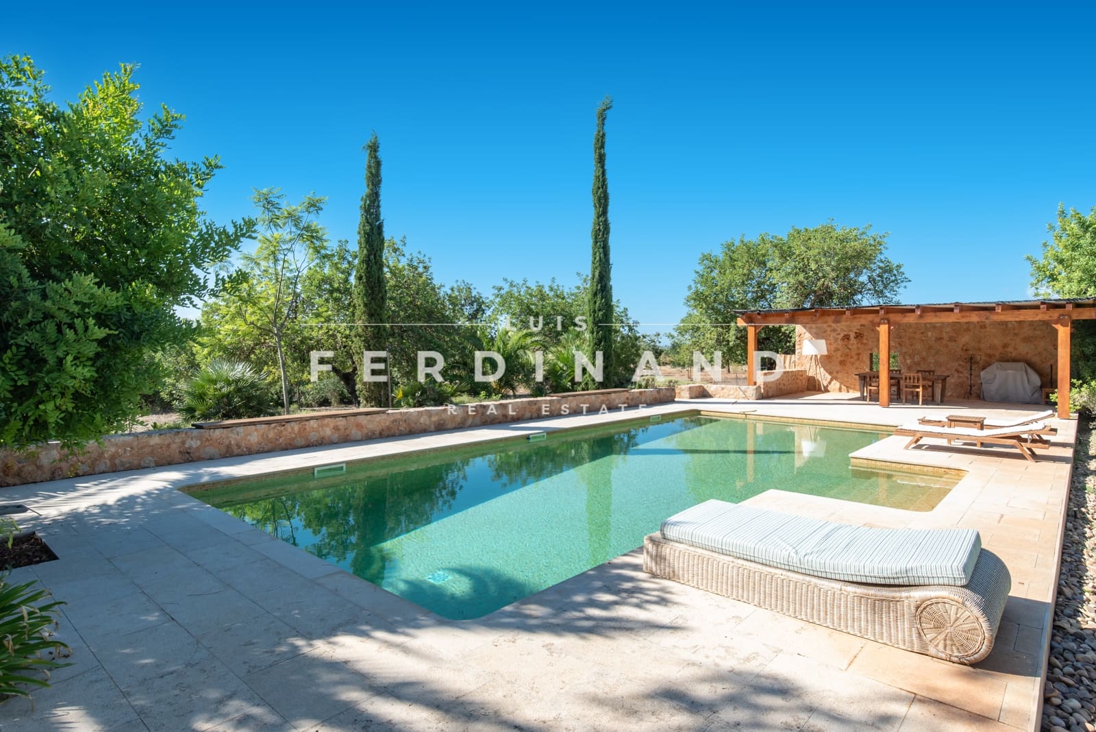 5 bedroom Finca/Country House for sale in Santa Maria del Cami with pool garage - € 6,600,000 (Ref: 9388170)