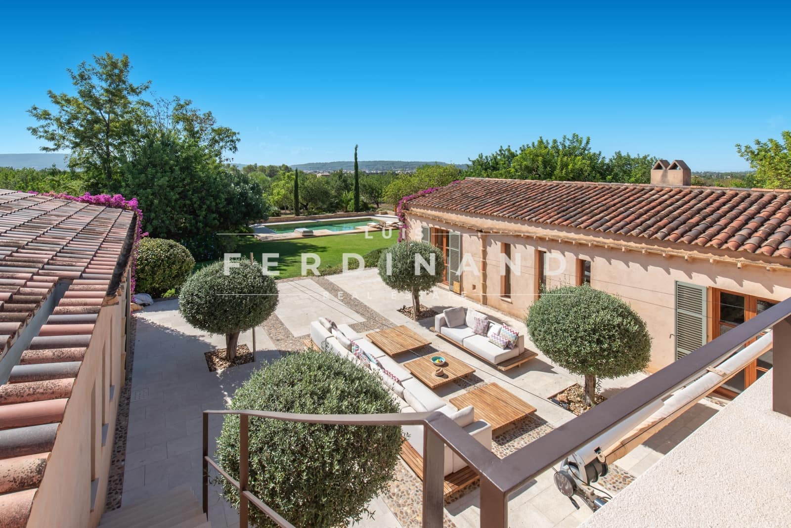 5 bedroom Finca/Country House for sale in Santa Maria del Cami with pool garage - € 6,600,000 (Ref: 9388170)