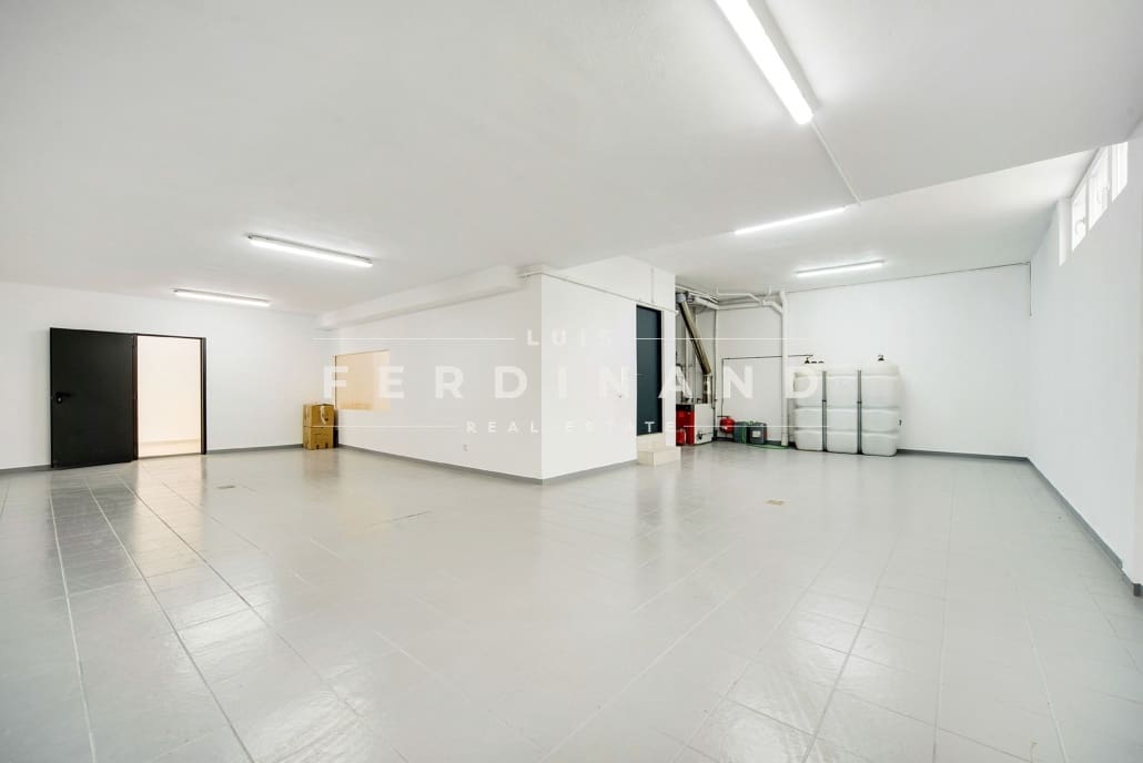 5 bedroom Villa for sale in Son Vida with pool garage - € 4,950,000 (Ref: 9606860)