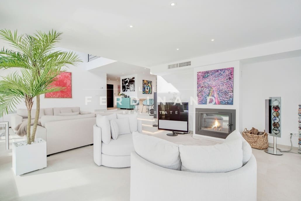 5 bedroom Villa for sale in Son Vida with pool garage - € 4,950,000 (Ref: 9606860)