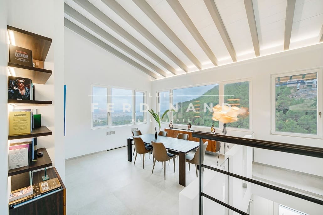 5 bedroom Villa for sale in Son Vida with pool garage - € 4,950,000 (Ref: 9606860)