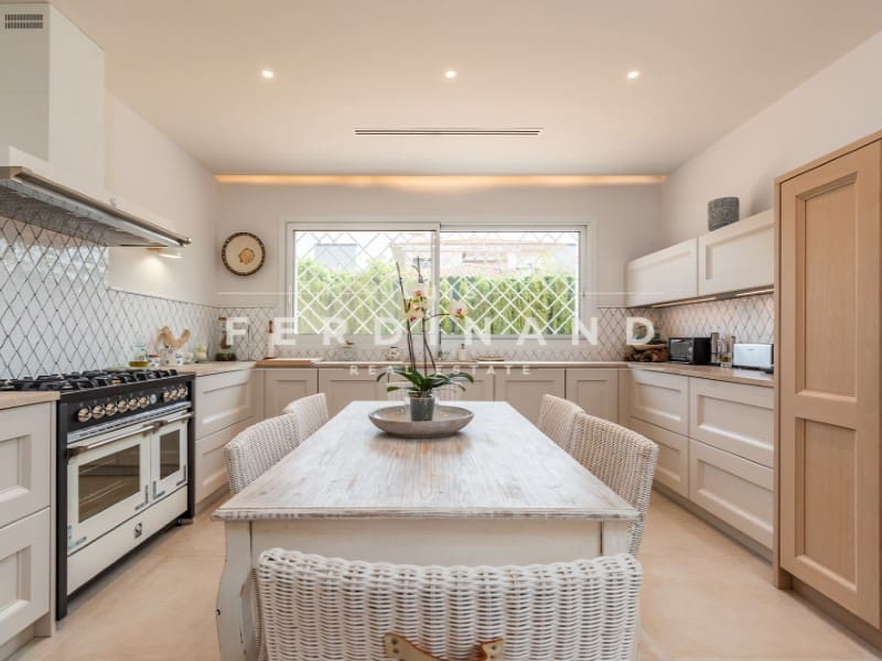 5 slaapkamer Villa te koop in Palma de Mallorca met zwembad - € 2.950.000 (Ref: 9650348)