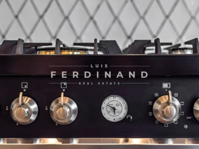 5 slaapkamer Villa te koop in Palma de Mallorca met zwembad - € 2.950.000 (Ref: 9650348)