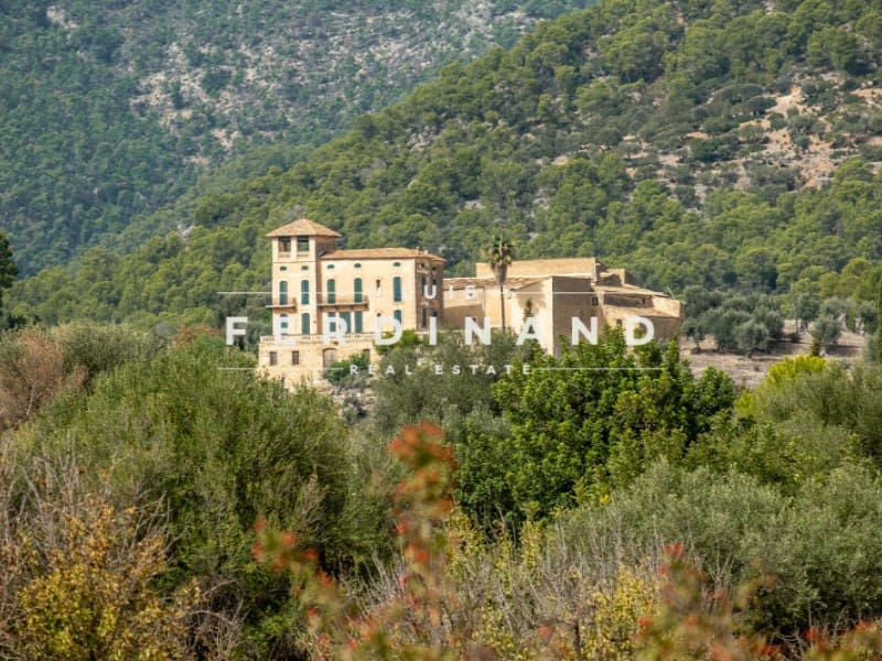 5 Zimmer Finca/Landgut zu verkaufen in Santa Maria del Cami mit Pool Garage - 4.900.000 € (Ref: 9651732)