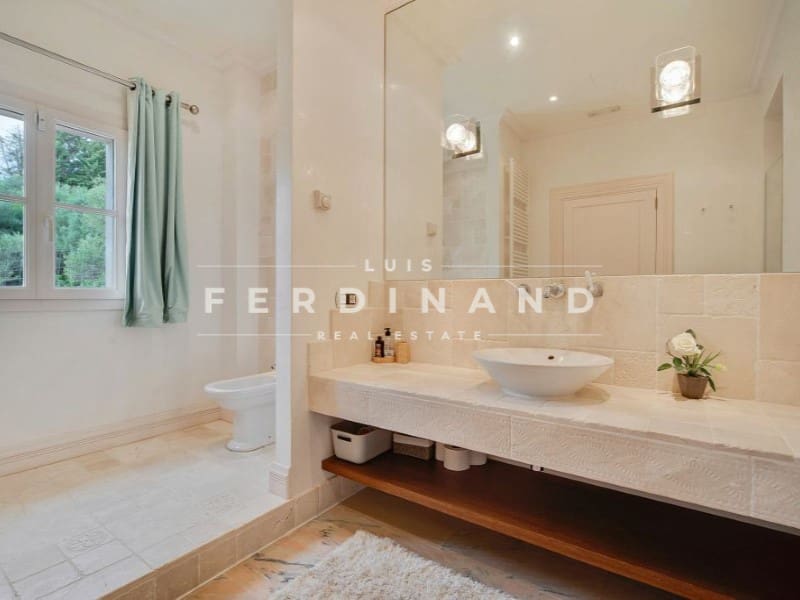 6 Zimmer Villa zu verkaufen in Palma de Mallorca mit Pool - 5.650.000 € (Ref: 9651735)