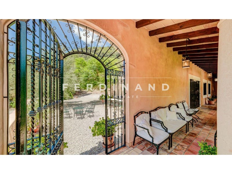 12 makuuhuone Maalaistalo myytävänä paikassa Bunyola mukana uima-altaan - 6 800 000 € (Ref: 9651738)