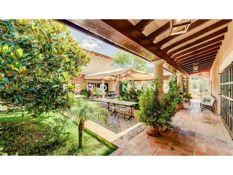 12 makuuhuone Maalaistalo myytävänä paikassa Bunyola mukana uima-altaan - 6 800 000 € (Ref: 9651738)