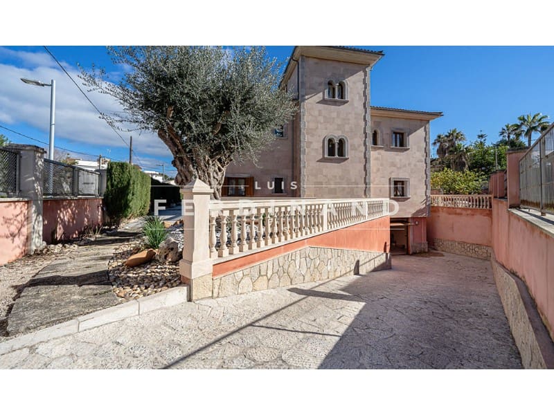 5 slaapkamer Villa te koop in Ca'n Picafort met zwembad - € 2.500.000 (Ref: 9651743)