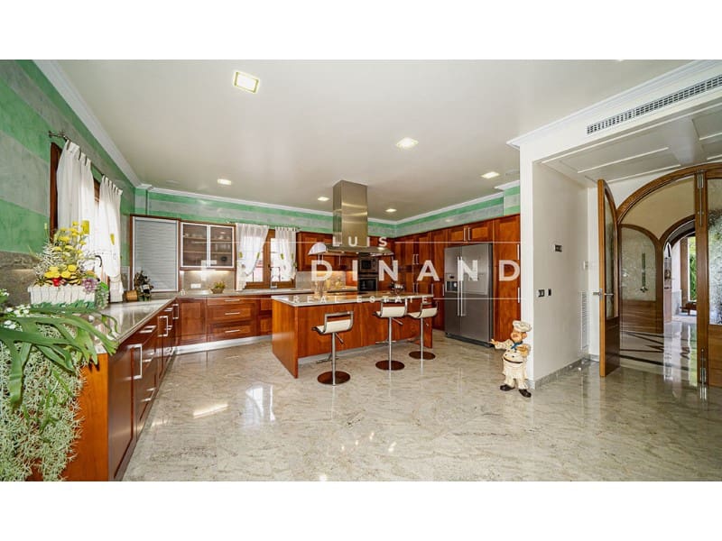 5 slaapkamer Villa te koop in Ca'n Picafort met zwembad - € 2.500.000 (Ref: 9651743)