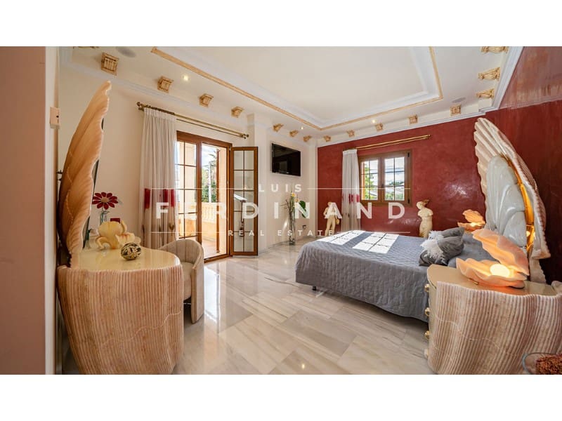 5 slaapkamer Villa te koop in Ca'n Picafort met zwembad - € 2.500.000 (Ref: 9651743)