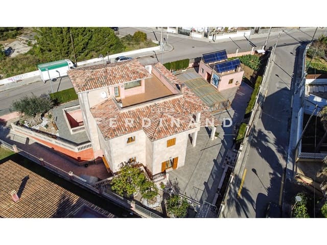 5 slaapkamer Villa te koop in Ca'n Picafort, Santa Margalida met zwembad - € 2.500.000 (Ref: 9651743)