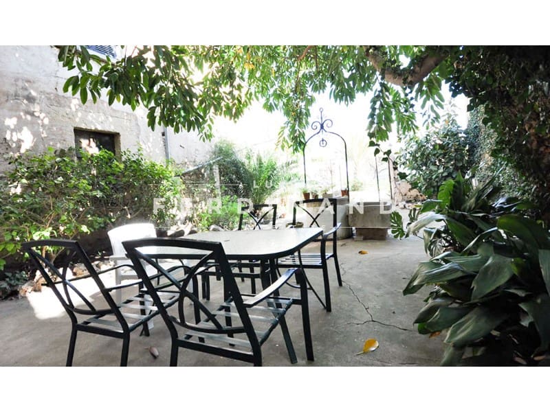 15 soveværelse Byhus til salg i Binissalem med swimmingpool - € 1.900.000 (Ref: 9651744)