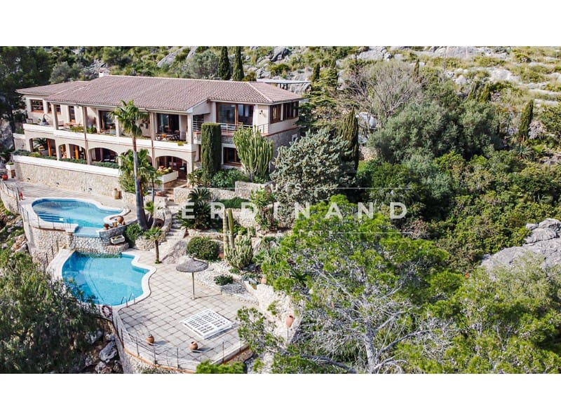 5 slaapkamer Villa te koop in Pollensa / Pollenca met zwembad - € 3.500.000 (Ref: 9651745)