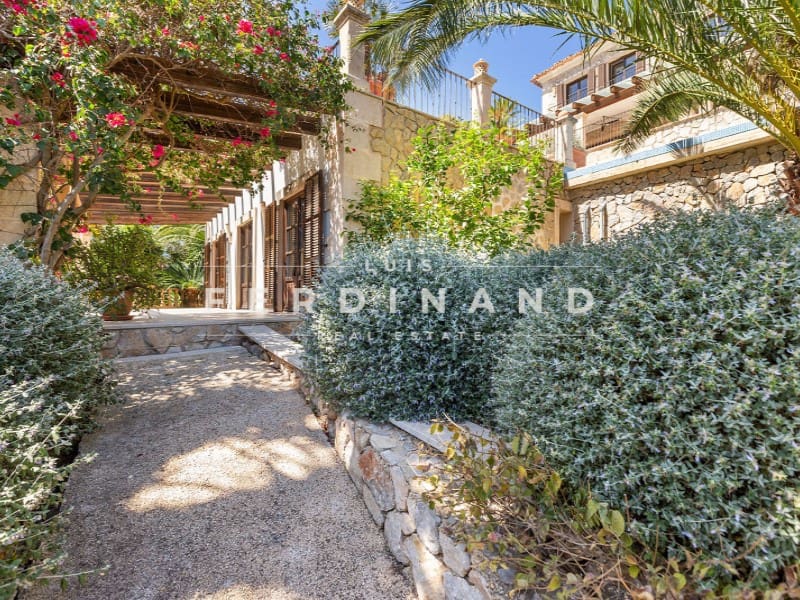 6 soveværelse Villa til salg i Puerto de Andratx med swimmingpool - € 9.800.000 (Ref: 9651756)