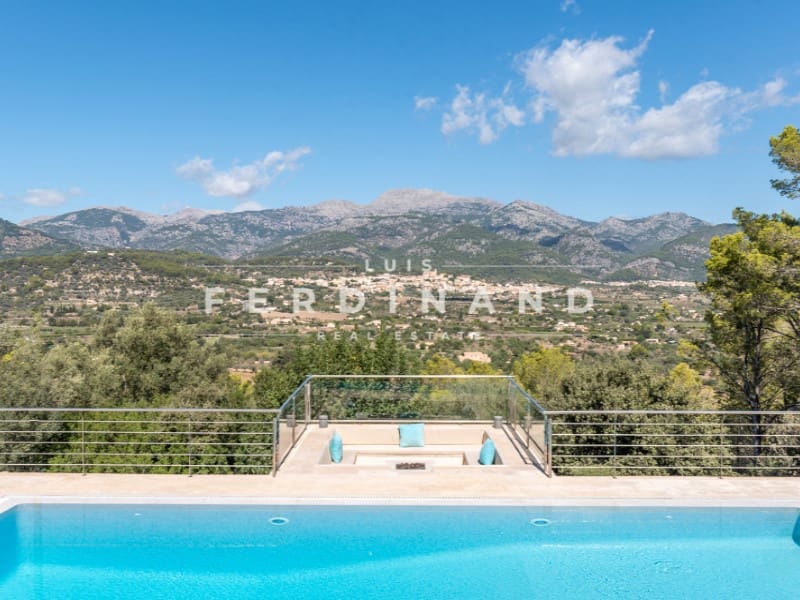 7 soveværelse Finca/Landehus til salg i Selva med swimmingpool - € 4.990.000 (Ref: 9651757)