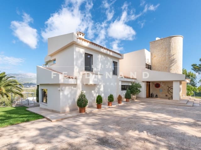 7 soveværelse Finca/Landehus til salg i Selva med swimmingpool - € 4.990.000 (Ref: 9651757)