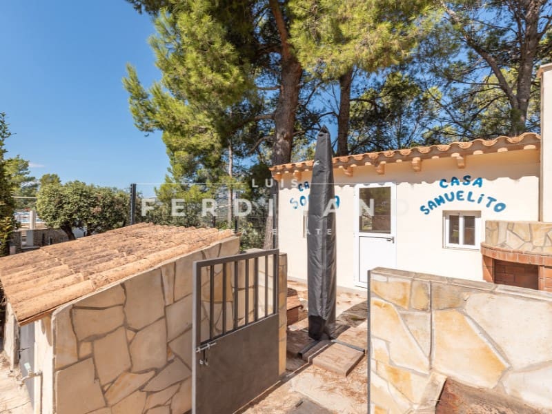 7 soveværelse Finca/Landehus til salg i Selva med swimmingpool - € 4.990.000 (Ref: 9651757)