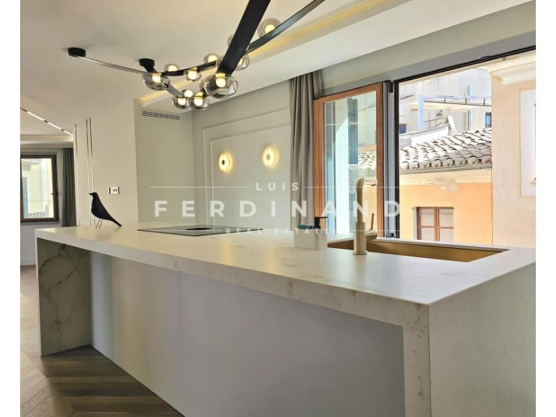 4 bedroom Penthouse for sale in Palma de Mallorca - € 1,595,000 (Ref: 9651759)