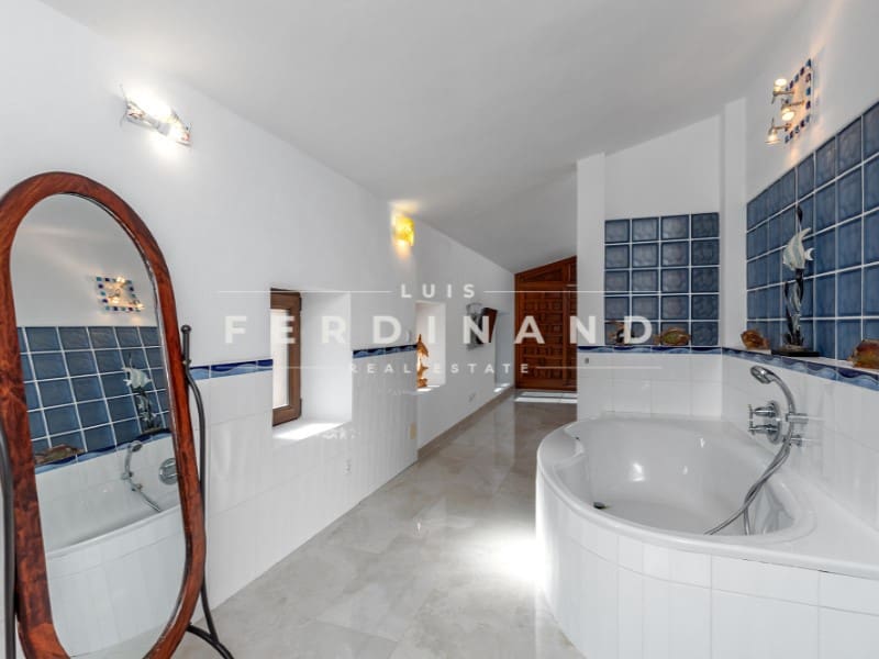 5 sovrum Finca/Hus på landet till salu i Montuiri med pool - 2 950 000 € (Ref: 9651762)