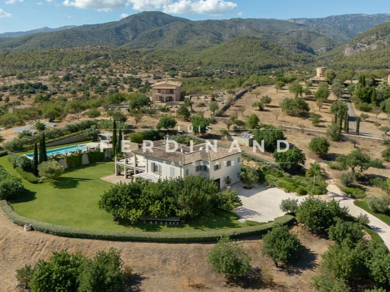 5 Zimmer Finca/Landgut zu verkaufen in Santa Maria del Cami mit Pool - 11.500.000 € (Ref: 9651771)