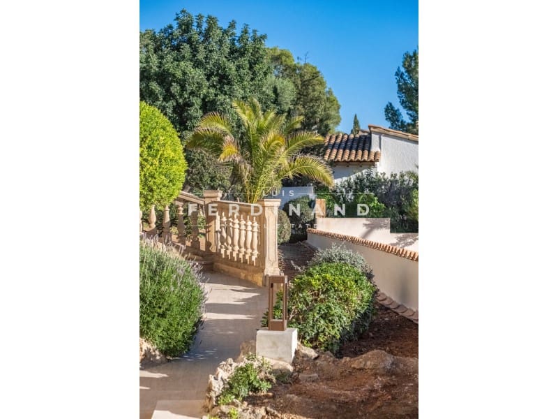 7 bedroom Villa for sale in Son Vida with pool - € 5,900,000 (Ref: 9651774)