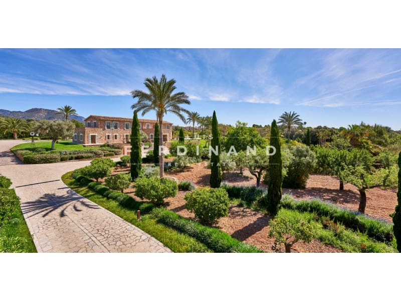 Chalet de 6 habitaciones en Santa María del Camí en venta con piscina - 6.950.000 € (Ref: 9651775)