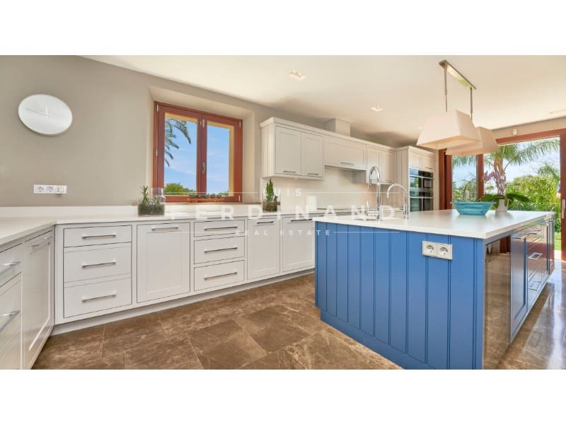 Chalet de 6 habitaciones en Santa María del Camí en venta con piscina - 6.950.000 € (Ref: 9651775)