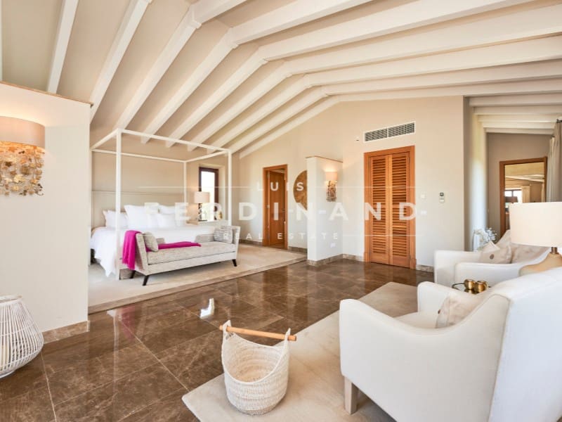 Chalet de 6 habitaciones en Santa María del Camí en venta con piscina - 6.950.000 € (Ref: 9651775)