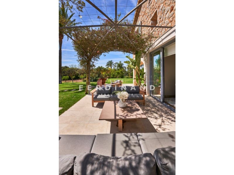 Chalet de 6 habitaciones en Santa María del Camí en venta con piscina - 6.950.000 € (Ref: 9651775)