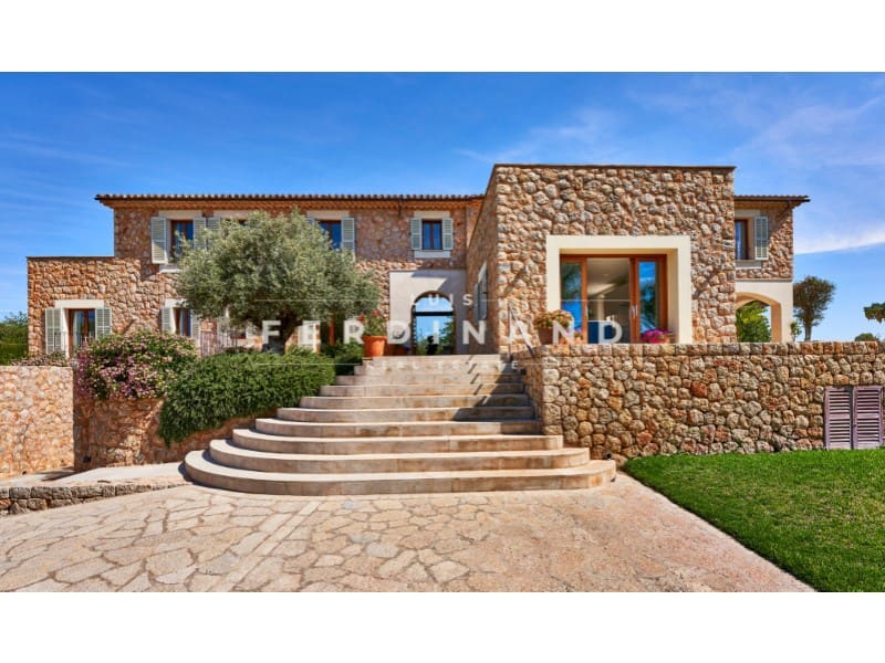 Chalet de 6 habitaciones en Santa María del Camí en venta con piscina - 6.950.000 € (Ref: 9651775)