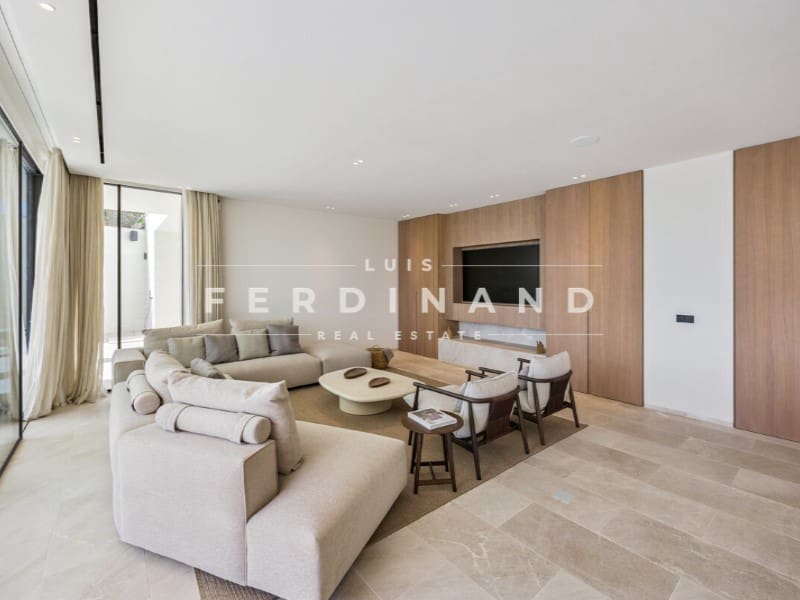 4 makuuhuone Huvila myytävänä paikassa Palmanyola mukana uima-altaan 
autotalli - 5 900 000 € (Ref: 9682432)