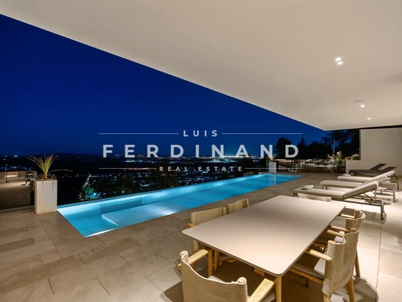 4 makuuhuone Huvila myytävänä paikassa Palmanyola mukana uima-altaan 
autotalli - 5 900 000 € (Ref: 9682432)