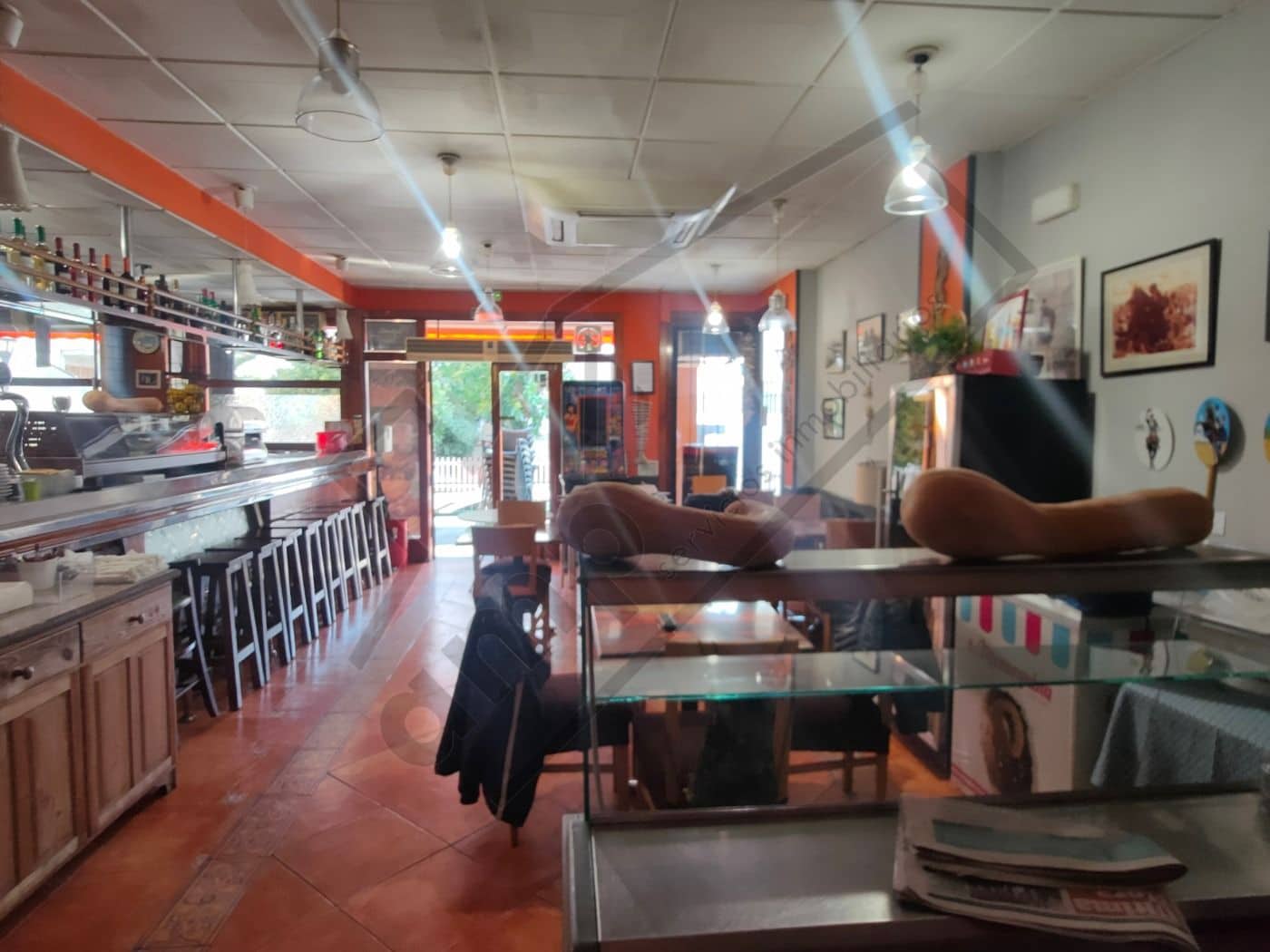 Commercial for sale in Alcudia - € 225,000 (Ref: 7440160)