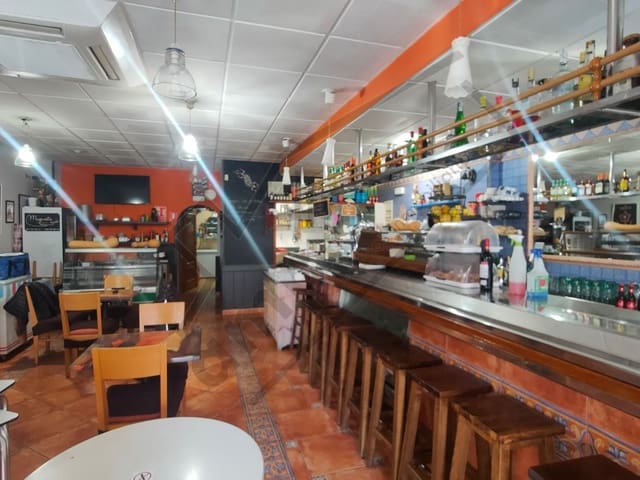 Commerciale in vendita in Alcúdia - 225.000 € (Rif: 7440160)