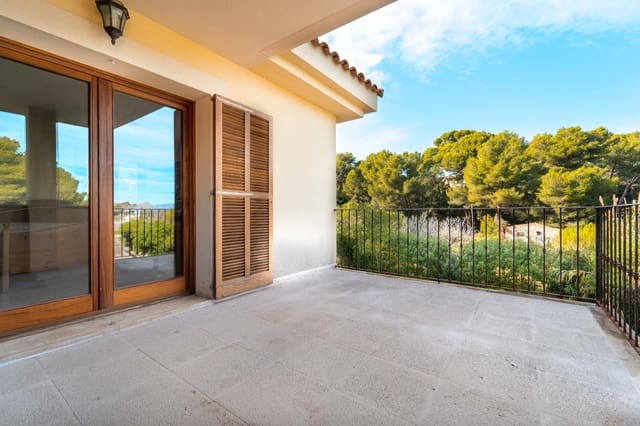 5 bedroom Villa for sale in Alcúdia with pool - € 950,000 (Ref: 8020624)