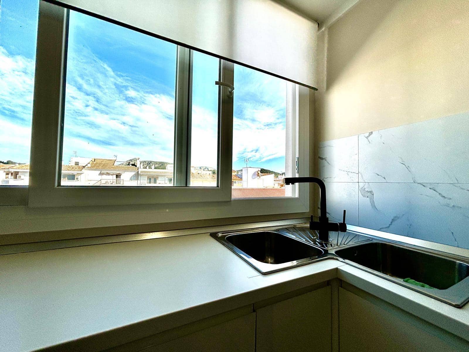 3 slaapkamer Penthouse te koop in Puerto de Alcudia - € 399.000 (Ref: 8764299)