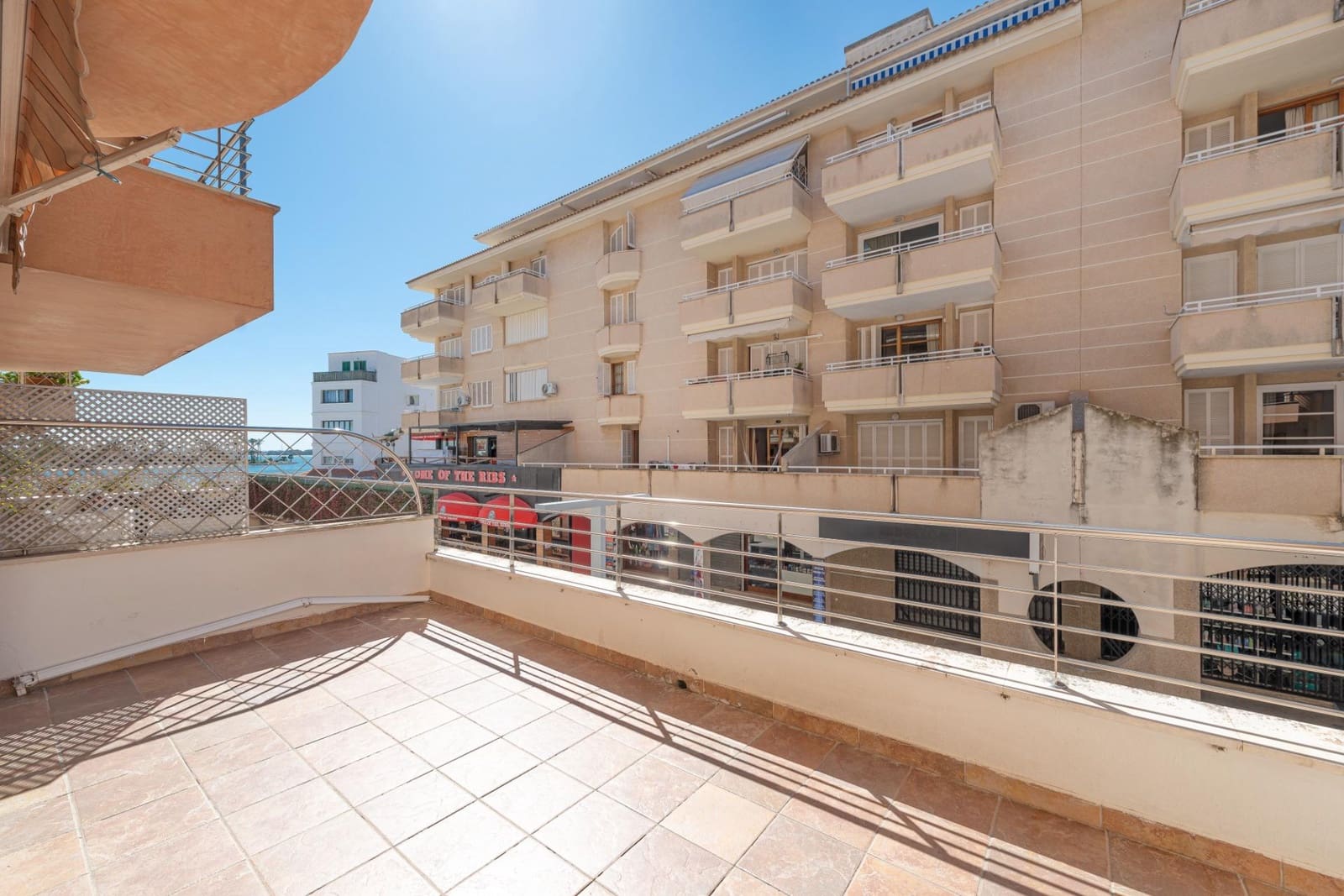 2 quarto Apartamento para venda em Puerto de Alcudia - 575 000 € (Ref: 8911161)