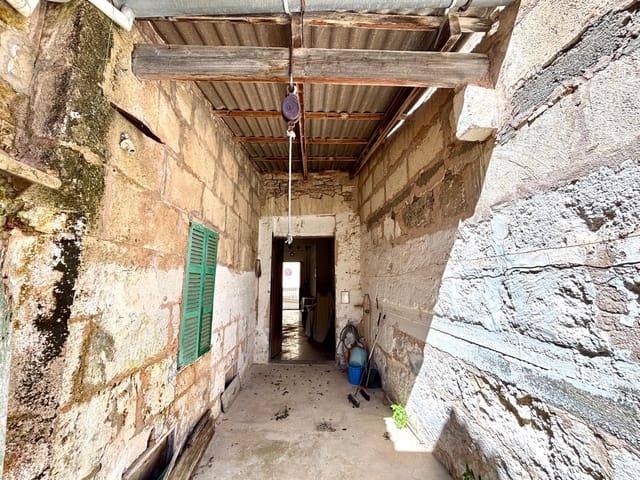 4 slaapkamer Huis te koop in Santa Margalida - € 250.000 (Ref: 8915474)