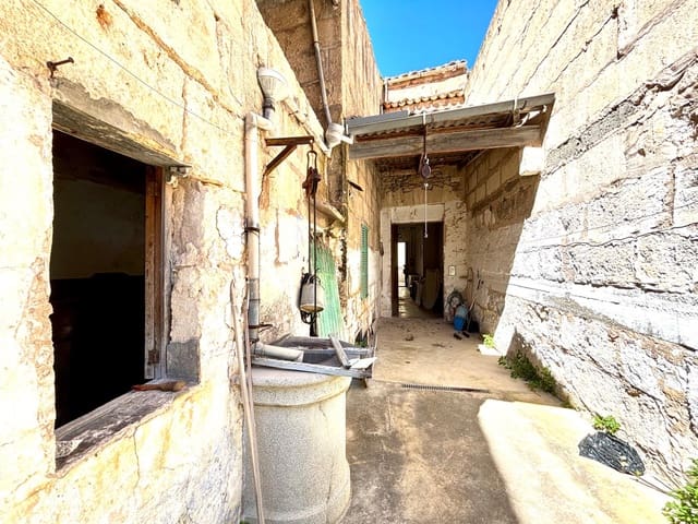 4 slaapkamer Huis te koop in Santa Margalida - € 270.000 (Ref: 8915474)