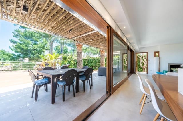 4 sypialnia Willa na sprzedaż w Alcúdia z basenem - 2 200 000 € (Ref: 9068940)