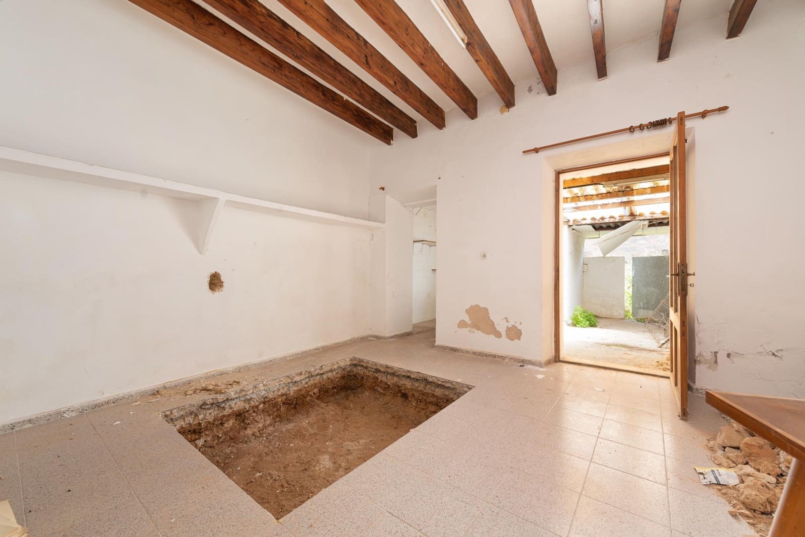 3 bedroom Townhouse for sale in Alcudia with garage - € 692,000 (Ref: 9112502)