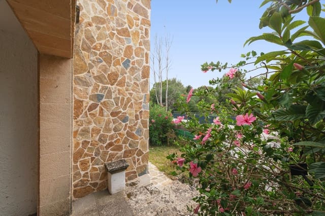 3 soveværelse Villa til salg i Alcúdia med garage - € 580.000 (Ref: 9132566)