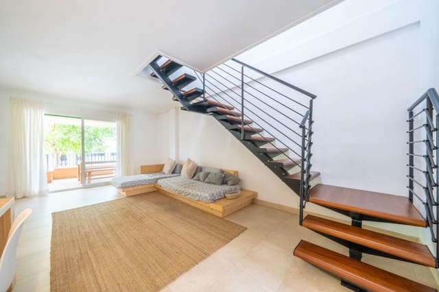 3 makuuhuone Rivitalo vuokrattavana paikassa Llucmajor mukana uima-altaan - 1 500 € (Ref: 9375224)