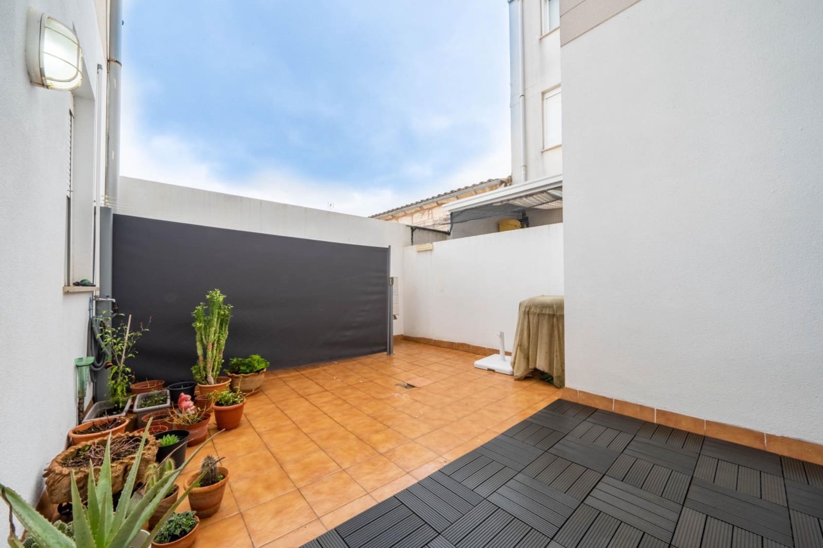 3 bedroom Apartment for sale in Sa Pobla with garage - € 365,000 (Ref: 9548416)