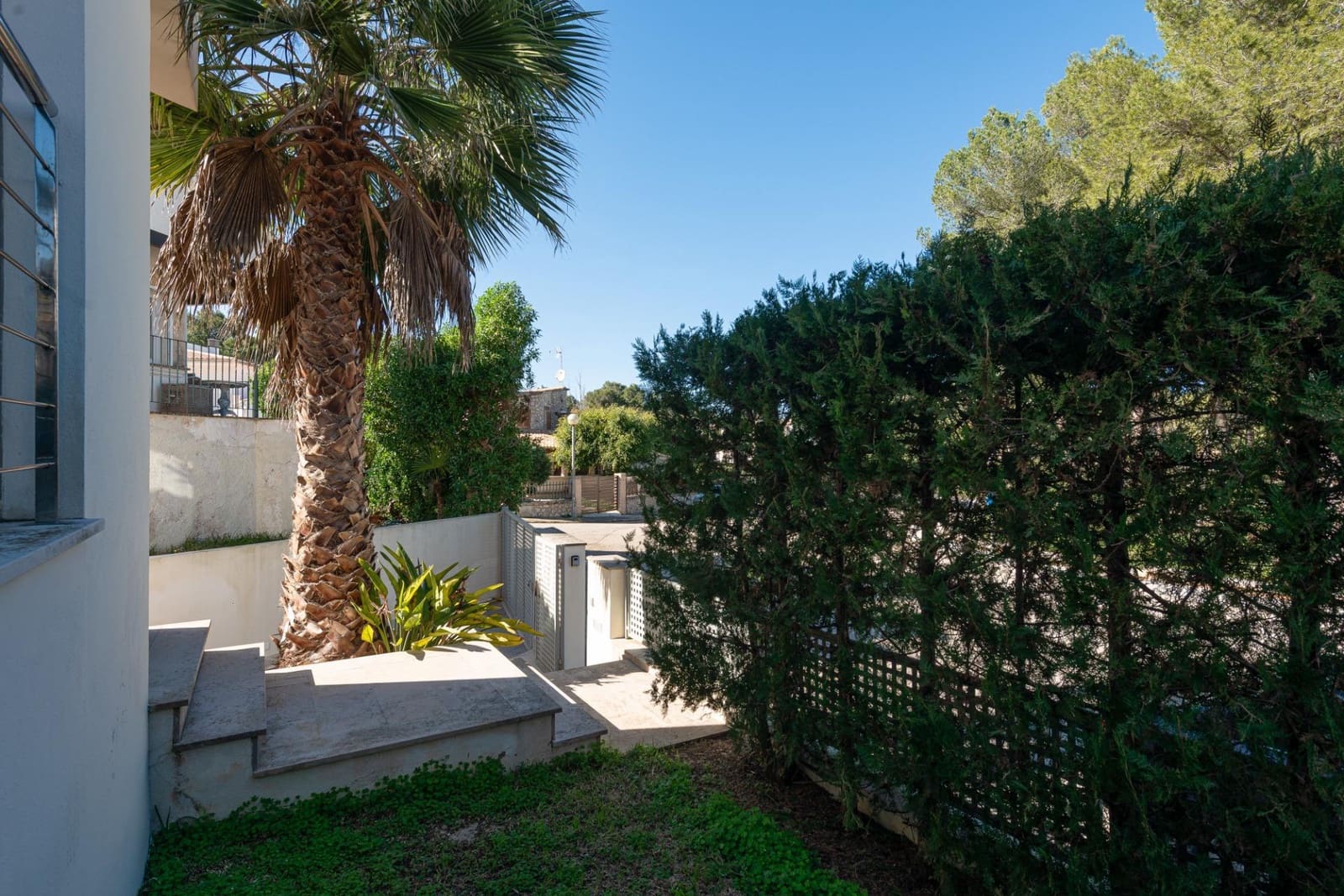 3 bedroom Villa for sale in Alcudia with garage - € 555,000 (Ref: 9591527)