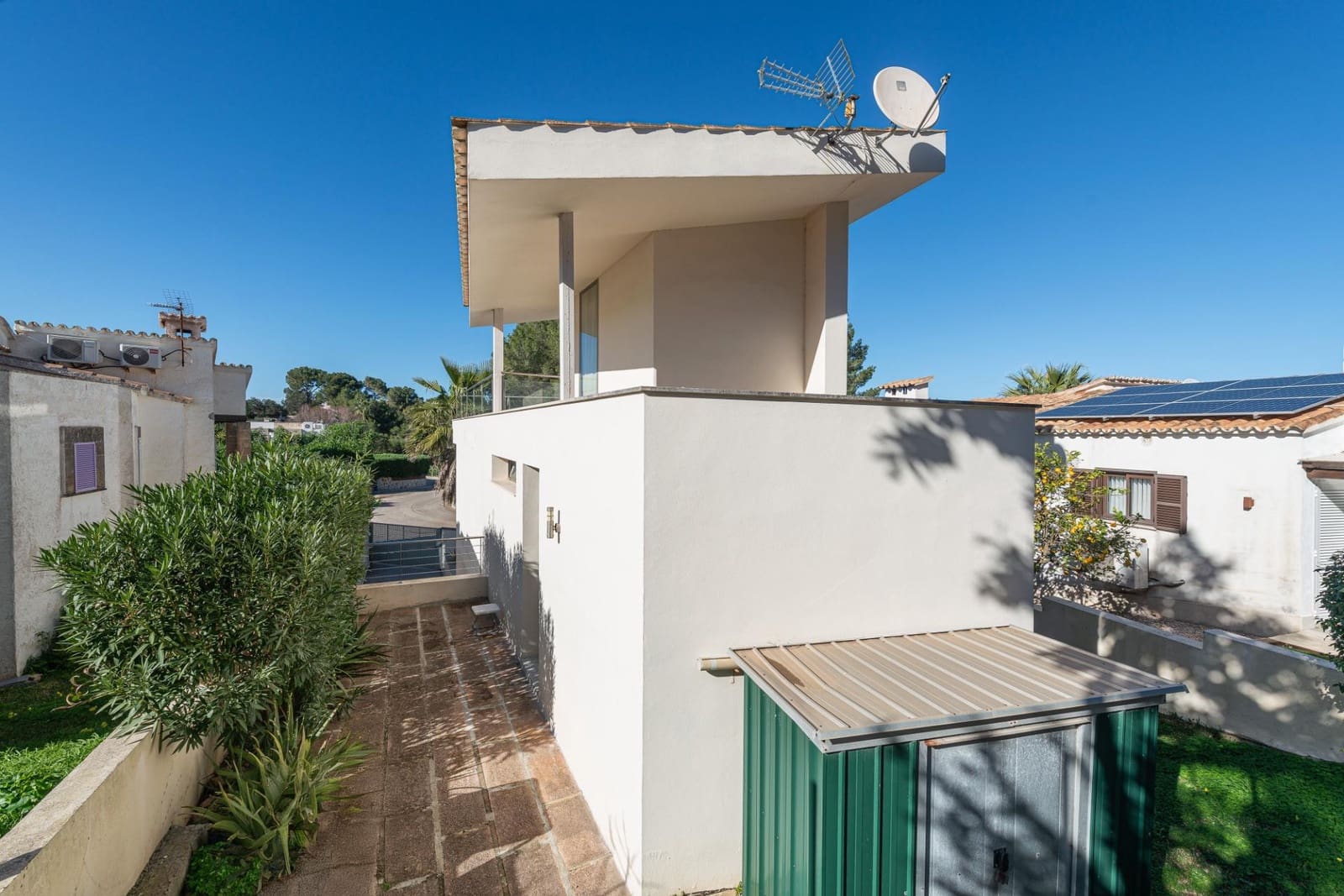 2 bedroom Villa for sale in Alcudia with garage - € 555,000 (Ref: 9591527)