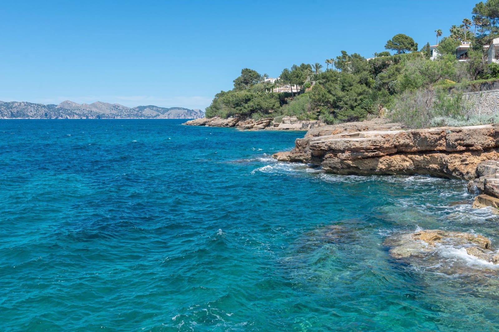 2 bedroom Villa for sale in Alcudia with garage - € 555,000 (Ref: 9591527)